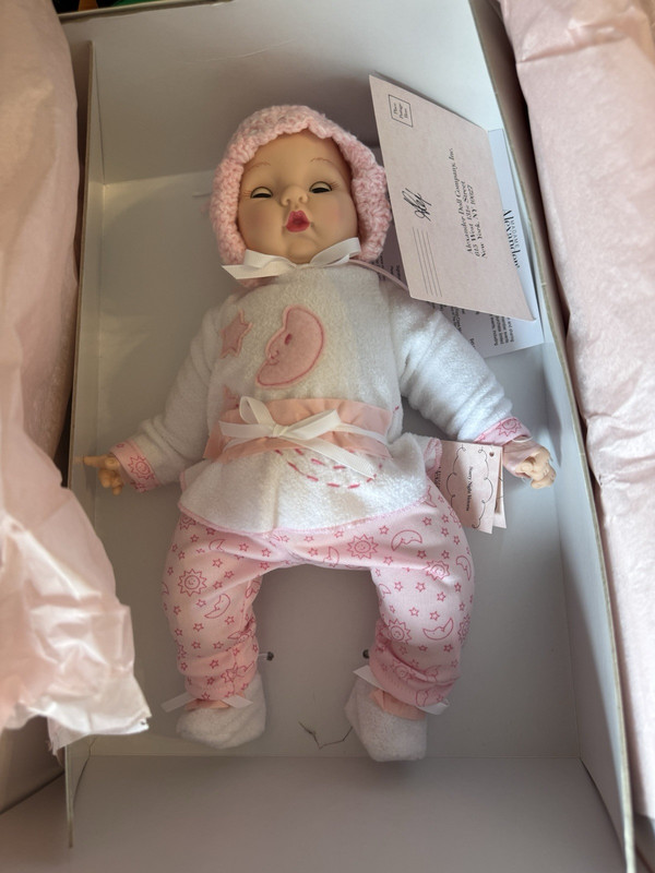 Madame Alexander Starry Night Victoria Baby Doll 20in Soft Body MPN 61920 Box