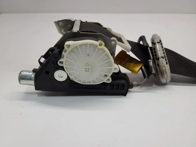 11-13 DODGE CARAVAN LEFT LH FRONT SEAT BELT RETRACTOR Foto 2 de 4