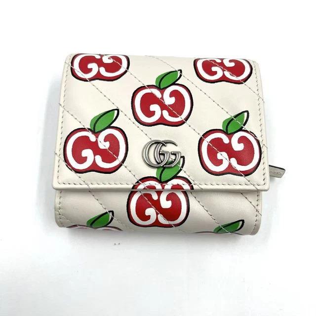 10.28 001 Gucci GG Marmont Matelassé Wallet