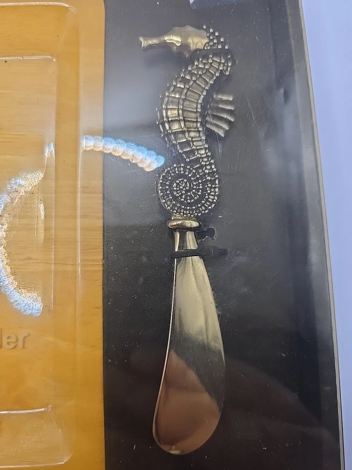 Supreme Housewares 2 Piece Seahorse Wood Cutting Board And Spreader  - Image 3 of 4