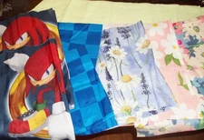 SCRAP LOT Fabric mix textures and sizes florals and sonic sewing crafts