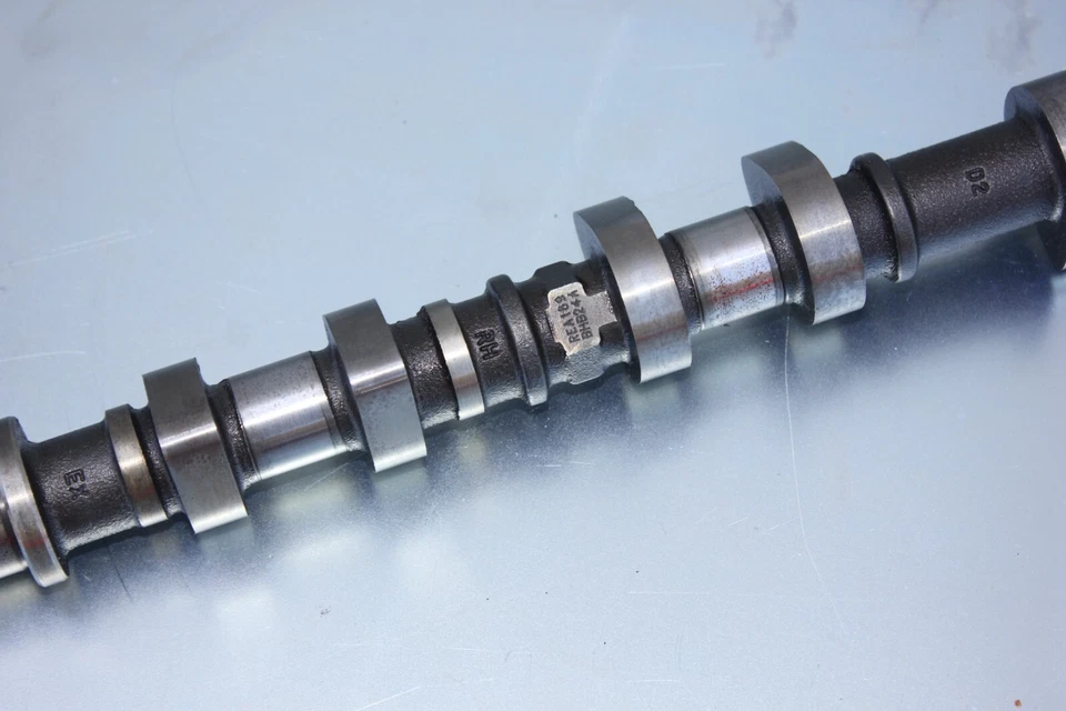 Árbol de levas de escape del lado derecho del motor OEM PARA HYUNDAI SANTA FE 2013-2018 3,3 L Foto 4 de 4