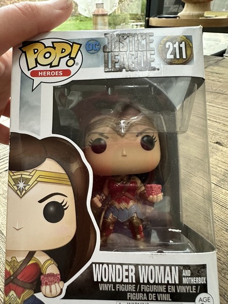 Funko Pop DC Liga de la Justicia - Wonder Woman #211
