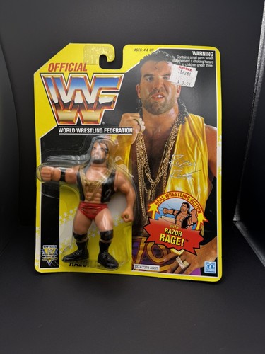 Vintage WWF Hasbro Razor Ramon Series 7 MOC Wrestl...