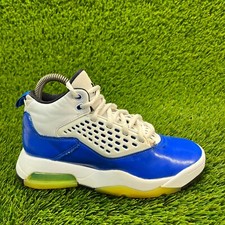Nike Jordan Maxin 200 Boys Size 4Y Blue White Running Basketball Shoes Sneakers