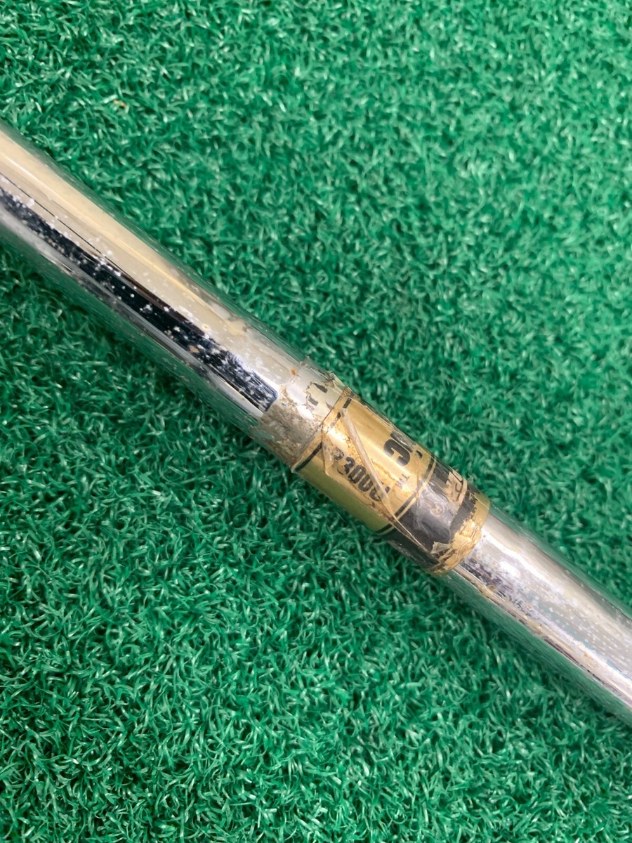 Fer 9 Titleist DTR - Acier Régulier, Main Droite - Occasion Avec Grip Neuf