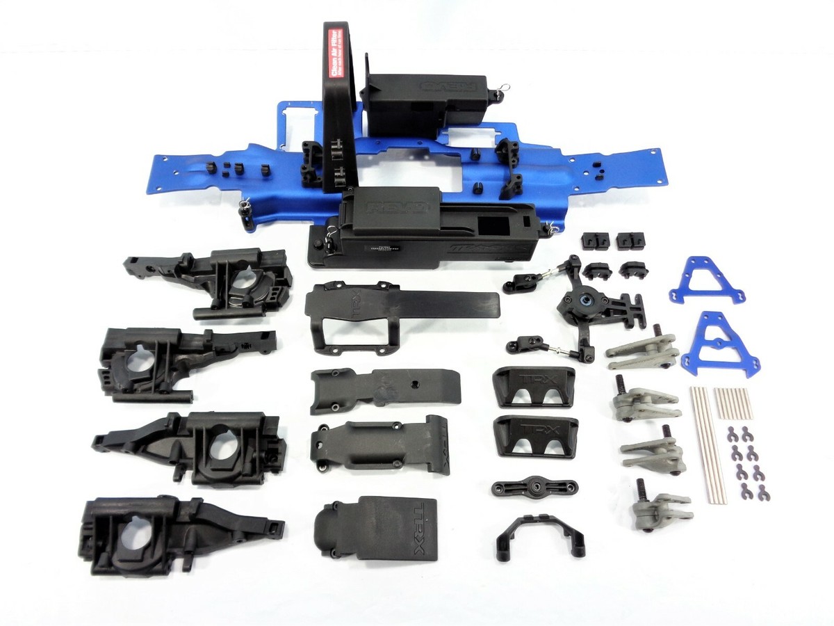 New Traxxas Revo 3.3 Chassis Set Bulkhead Skid Rocker Arms