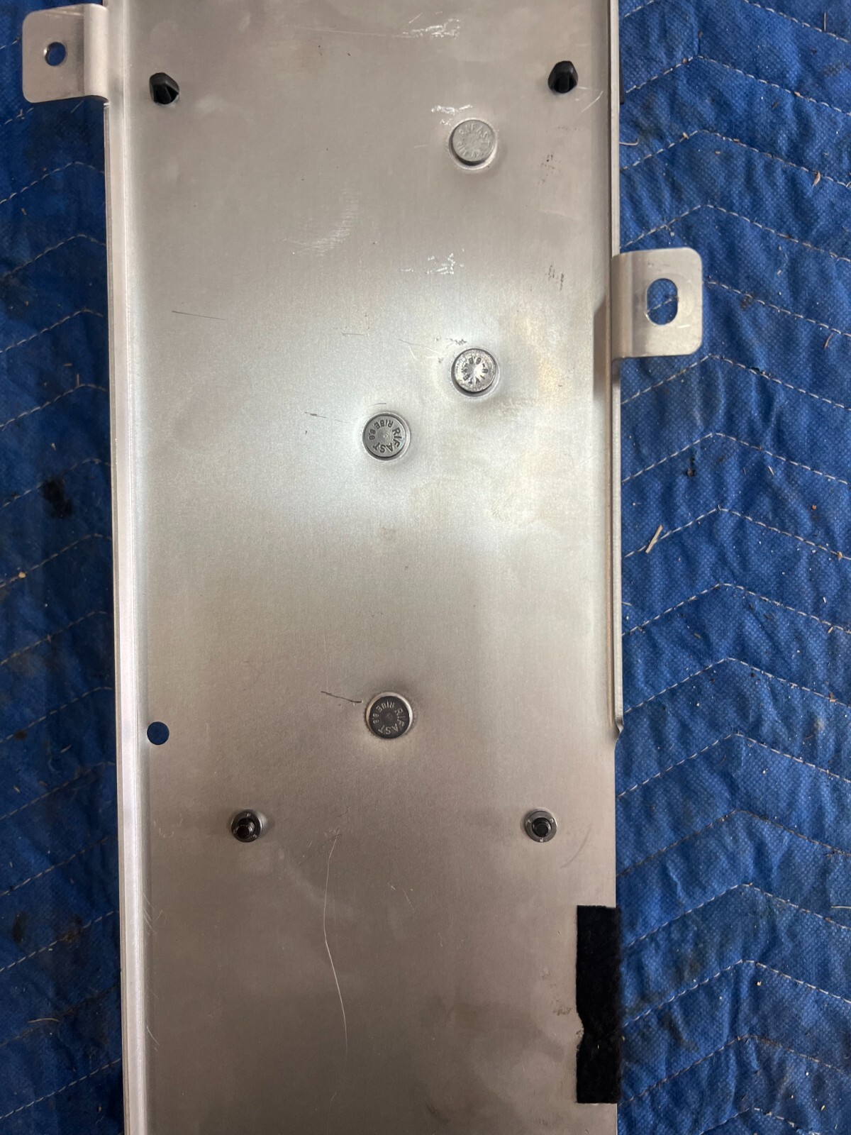 2012 AUDI R8 CONTROL MODULE HOLDER MOUNTING BRACKET 420035547C 420 035 547 C