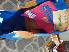 Borsa in pelle blu usata un paio di volte