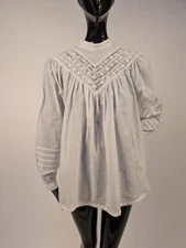 VICTORIAN REVIVAL VINTAGE COTTON BLOUSE W EMBROIDERED FLOWERS + BEADING