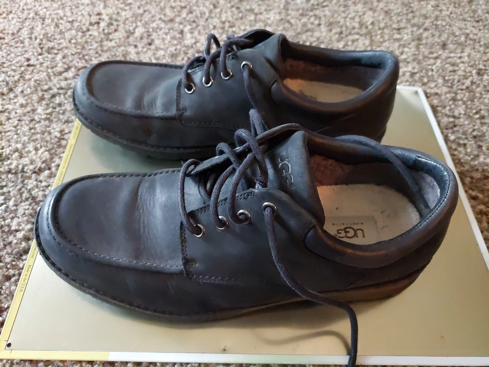 Scarpe Oxford Ugg nere in pelle di pecora da uomo taglia 12