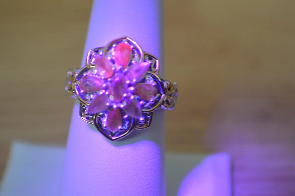 Anillo de Alejandrita Narsipatnam Cambio de Color 2.00ct 18K YG Sobre Plata Fina Talla 7 Foto 2 de 4