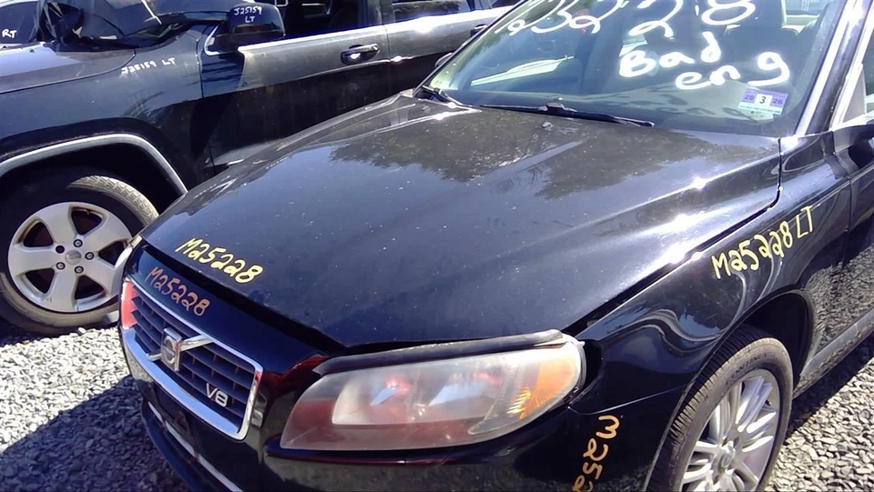 (LOCAL PICKUP ONLY) Hood Fits 07-16 VOLVO 80 SERIES 725367 - Image 2 of 4