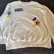 Disney Mickey and Friends Crewneck Sweatshirt size-Medium Graphic Pullover