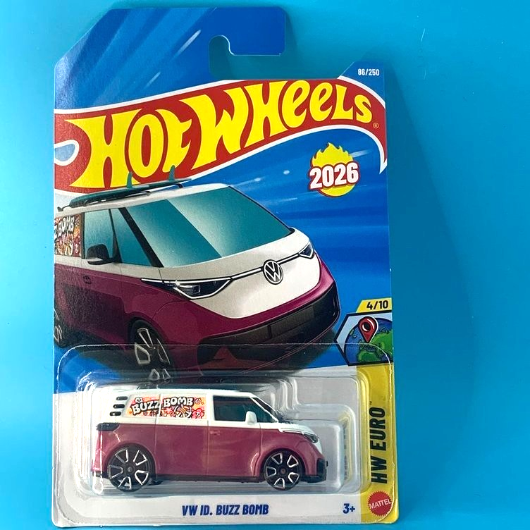 HOT WHEELS 2026 VW ID. BUZZ BOMB CANDY WHITE WITH PINK CLADDING 86