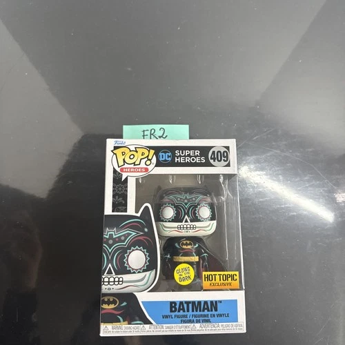 Funko Pop! DC Super Heroes Batman 409 Glow In The Dark Hot Topic Exclusive NIB