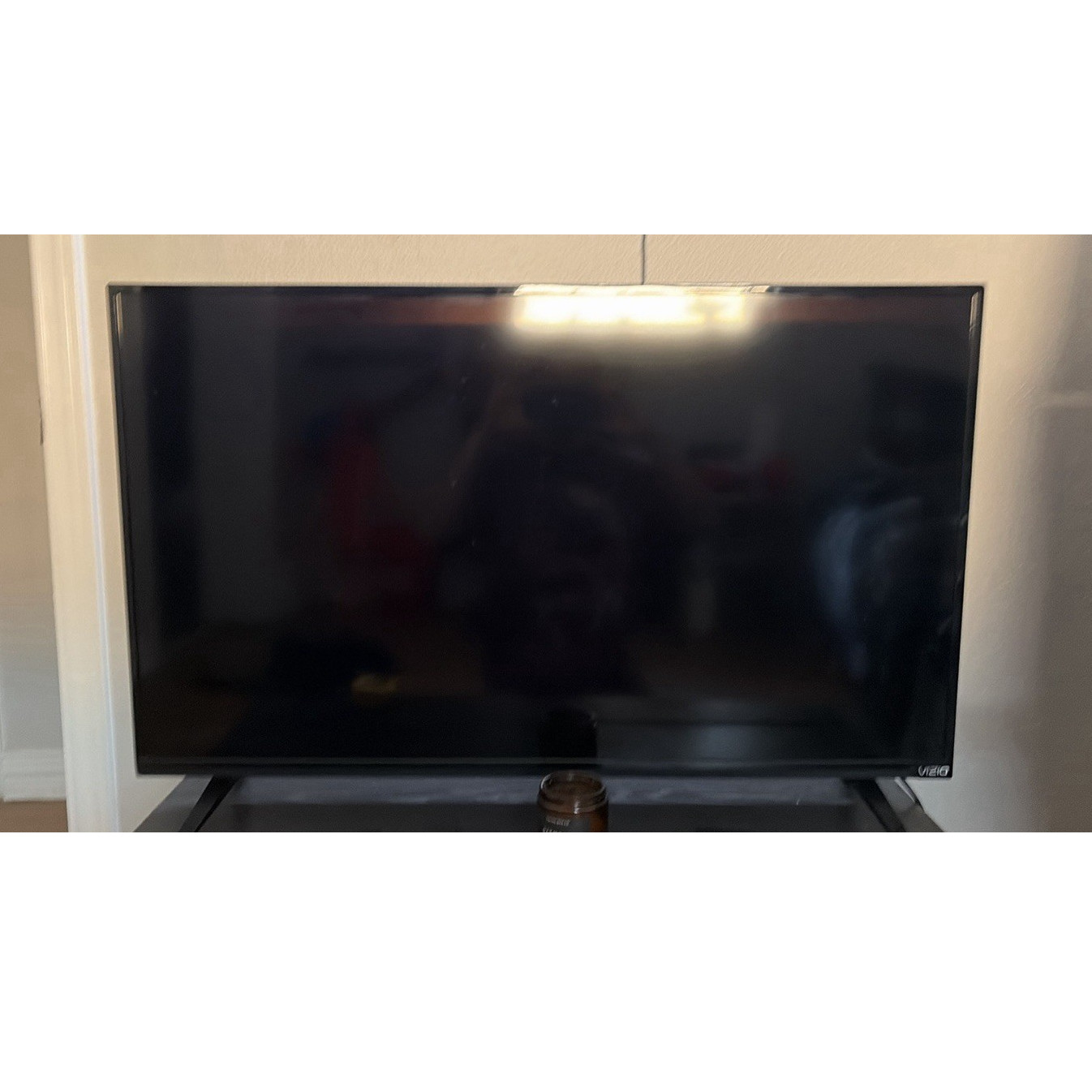 VIZIO 36" LCD Flat Screen TV 1080p OLED65-H1 HDR Wi-Fi Thin 