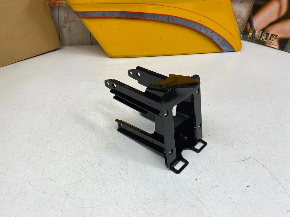 HD OEM 15-23 Harley-Davidson Road Glide Black Front Fairing Mount - Image 3 of 4