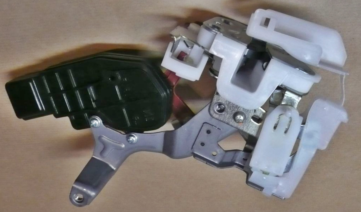 Serrure de porte droite d'origine pour réparer le verrouillage centralisé Citroën C1 2005-2014