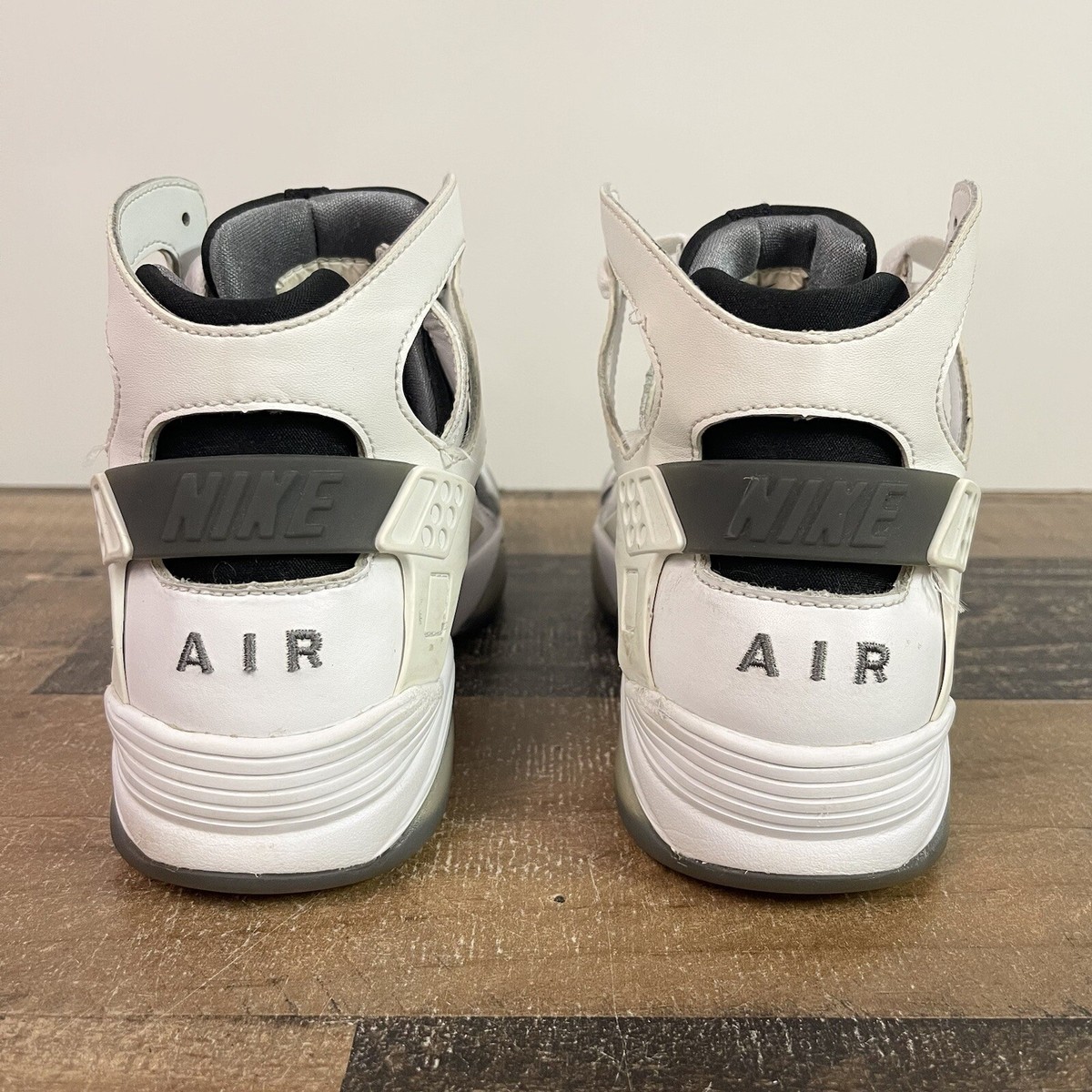 air flight huarache mens white