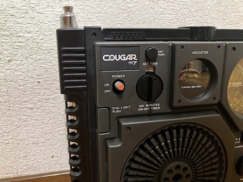 NATIONAL PANASONIC COUGAR No.7 RF-877 FM Wide Band Radio NATIONAL PANASONIC COUGAR No.7 RF-877 FM Wide Band Radio