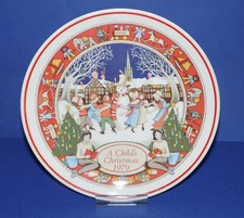 WEDGWOOD A Child's Christmas * Vintage 1979 Collectors Plate * 8" (20cm) Diam *