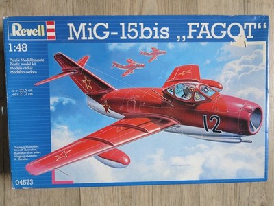 REVELL MIG-15 FAGOT ''NVA'' 1:48 Bausatz  04573 - neuwertig