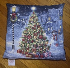 Caldeira Tapestry Front Velvet Back Christmas Tree Snowman Street Scene NEW