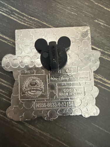 DISNEY DLR 2014 WALT DISNEY TRAVEL COMPANY GWP MICKEY & MINNIE MOUSE GIFT PIN - Picture 2 of 2