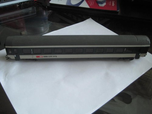 Marklin H0 SBB CFF FFS 2nd Cl Passenger Car w/lights from Marklin 29859 Lot#2 LN | Zustand: New