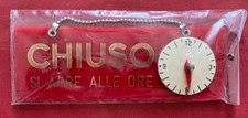 CARTELLINO NEGOZIO APERTO/CHIUSO CON ORARIO ANNI 60/70 NUOVO VINTAGE ROSSO