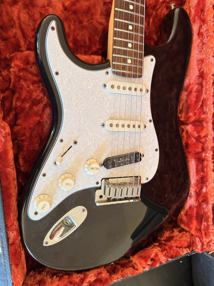 Fender Stratocaster USA 1995 Left Handed - image 3 of 4