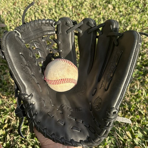 Mizuno Classic Pro GCP 61 Baseball Glove 11.5โ Black Right Hand Throw Amazing ๐ฅ - Picture 6 of 12