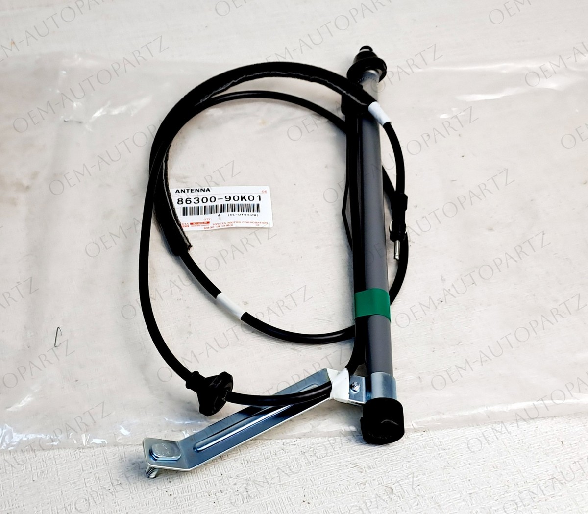 86300-90K01 Toyota Land Cruiser BJ70 OEM Genuine Antenna with