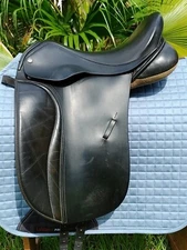 Black Country Dual Flap Dressage Saddle - UC257