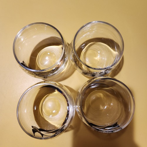 Only Two Swallows Glasses set of 4 / Roly Poly Style - Picture 4 of 6
