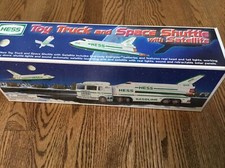 1999 Hess Toy Truck and Space Shuttle with Bag