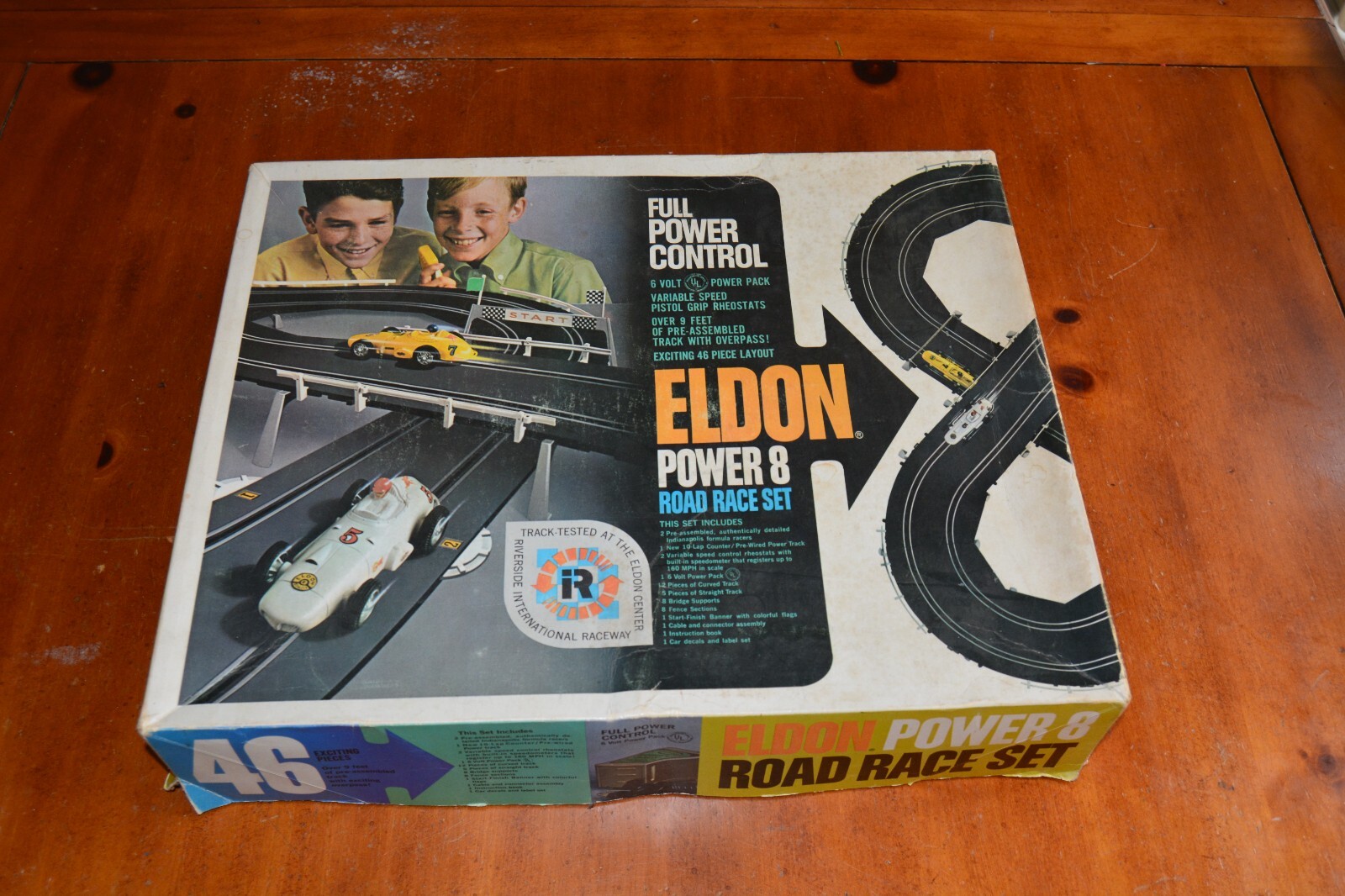 Eldon Slot Car Set 9525 Power 8 Road Race Set eBay