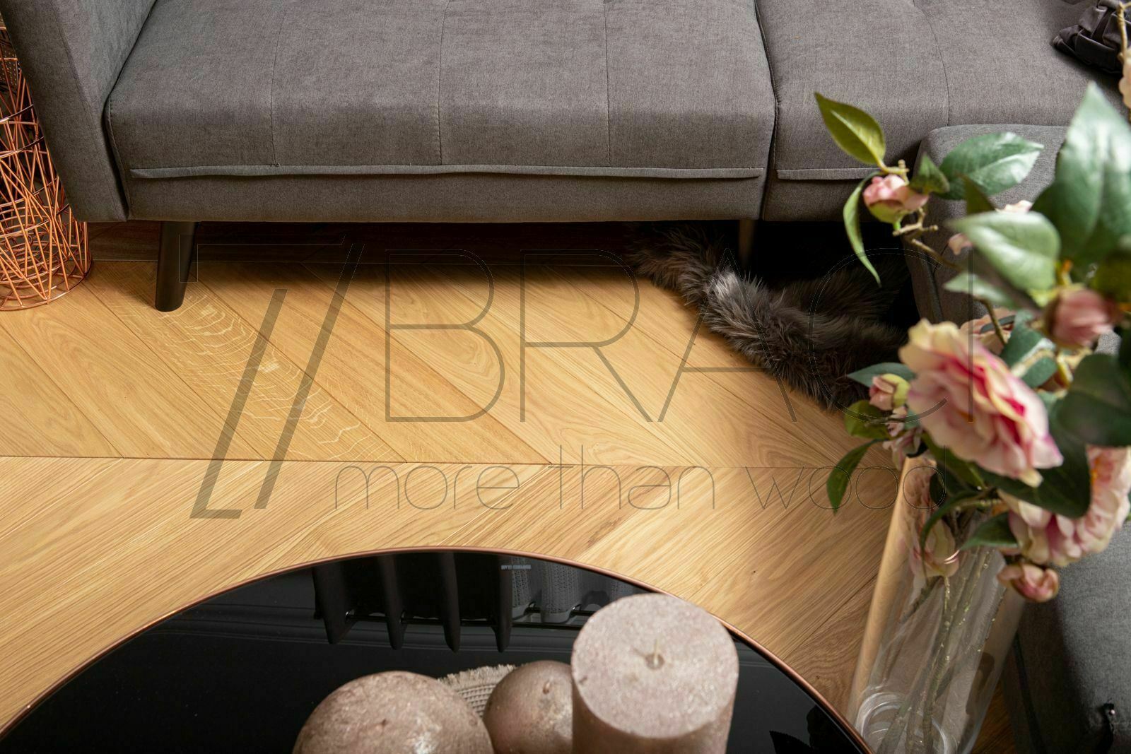 French Chevron Large Parquet Flooring Engineered Prime Oak 14/4x140x600mm sample