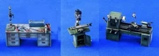1/35 Resin model Kits Scene accessories Drilling machine lathe maintenance stati