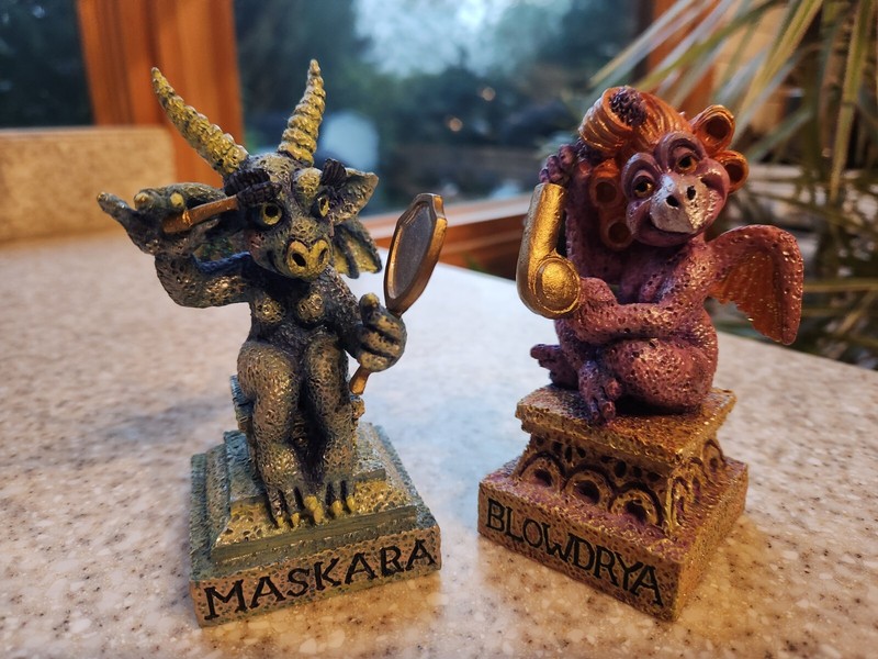 Blowdrya Maskara Franklin Mint Gargoyle Girlgoyle Peter Dutkin Collectible Lot