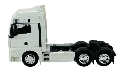 WELLY MAN TGX XXL 3 AXLE WHITE 1:32 DIE CAST METAL MODEL NEW IN BOX 22cm 32650 - Picture 3 of 5