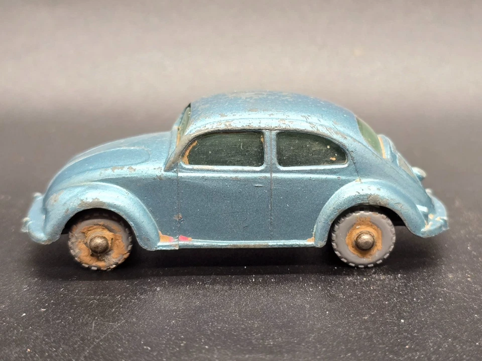 Lesney Matchbox Volkswagen No. 25b Azul/Plata con ruedas de plástico gris Foto 3 de 4