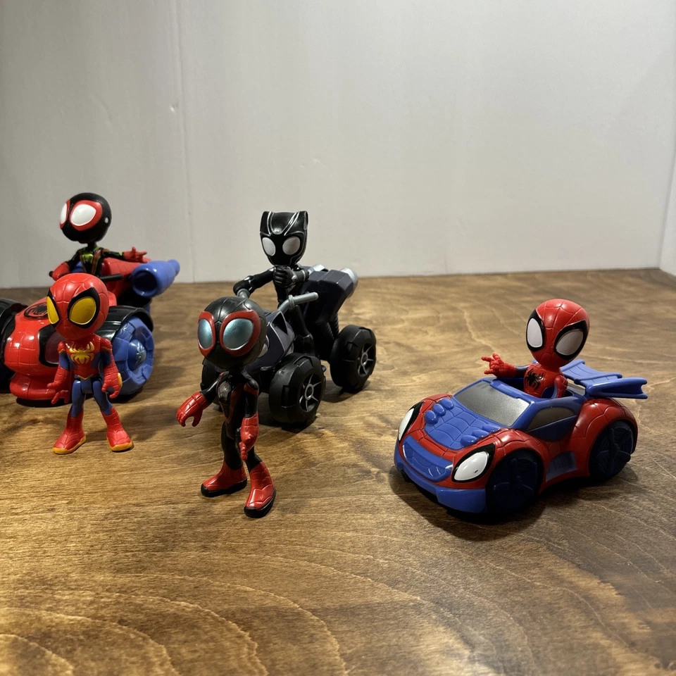 Lote Marvel Spidey y sus increíbles amigos Spiderman y Pantera Negra  Foto 3 de 4