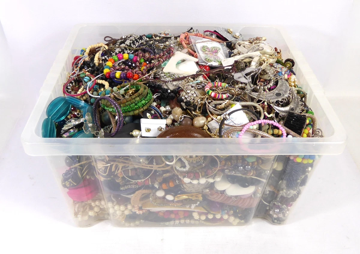 LOT DE BAGUES Vintage Et Fantaisie EUR 15,00 - FR