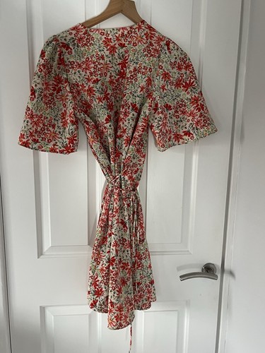 Mango Wrap Over Floral Red Pretty Flattering Size M Summer Holiday Dress - Picture 4 of 5