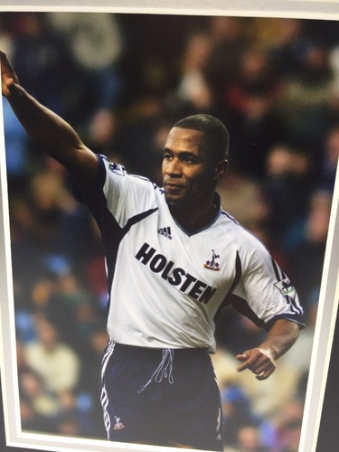 RARE Les Ferdinand Tottenham Signed Photo Display + COA AUTOGRAPH ENGLAND SPURS - Picture 2 of 4
