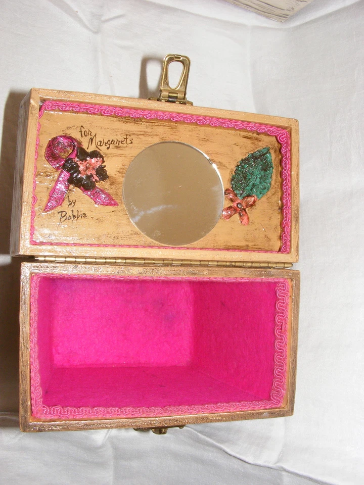 Vintage 60's Brown Wooden Box Purse Artist Signed Pink Green Floral Design - Image 3 of 4