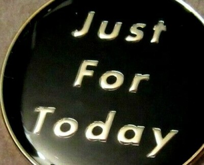 Just for today Narcotics  Anonymous Black 17 Year NA Gold Medallion & Capsule