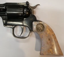 High Standard High Sierra Double 9 pistol grips pear/gold leaf + buffalo nickels